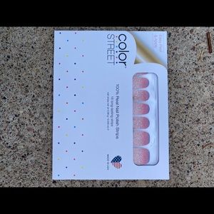 Color street nails nuclear fuchsian